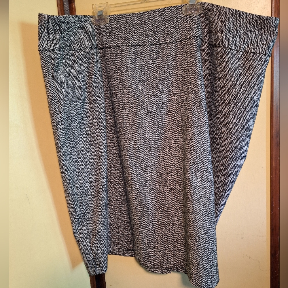 Soho Gray Herringbone Midi Skirt for Work